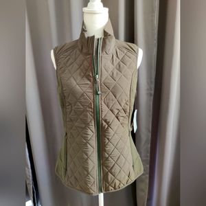NWT. Athleta Upside Vest. SZ Large. Army green color.